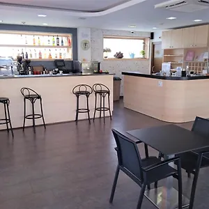170 ** Castelldefels