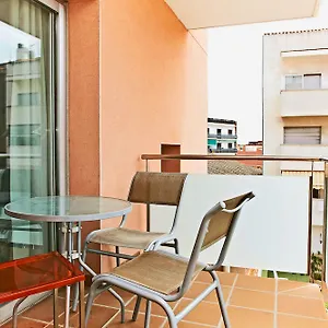 Ginosi Basics Centric Apartel **** Castelldefels